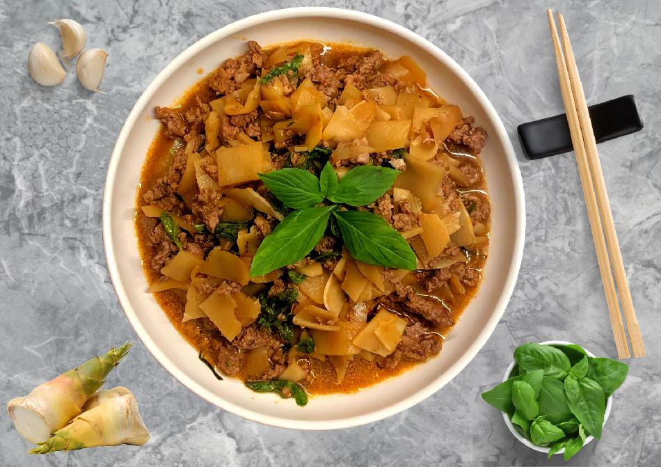 BOEUF AUX POUSSES DE BAMBOU