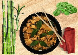 Poulet sauté aux pousses de bambou