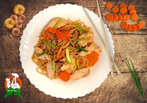 Nouilles sautées au poulet