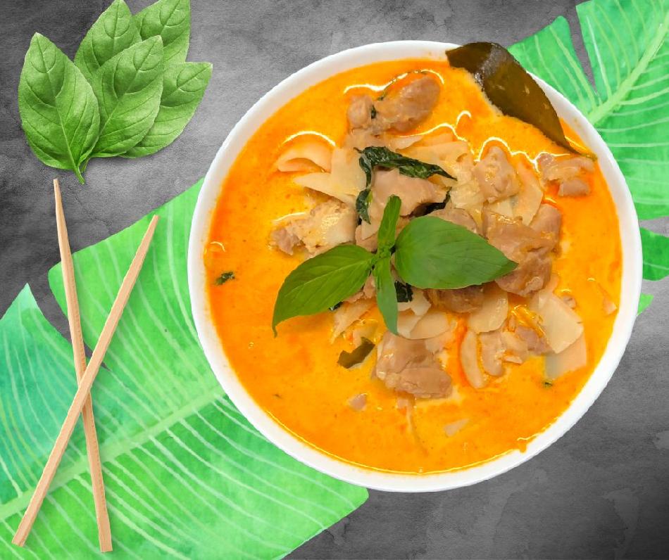 Poulet aux bambou et curry rouge thaï