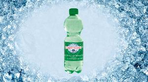 Eau petillante cristaline